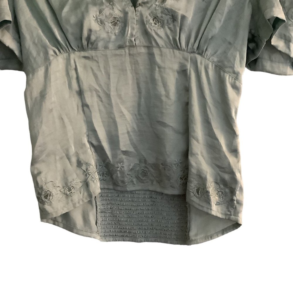 Vintage FREE PEOPLE Light Green Lace V-Neck  Embroidered Blouse-SIze Small - Picture 6 of 10